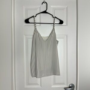 Socialite White and Black Scalloped Tank Top XS